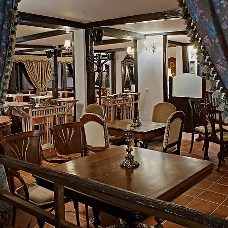 Pensiune-Restaurant Tara Luanei 萨拉他蒙蒂鲁 外观 照片