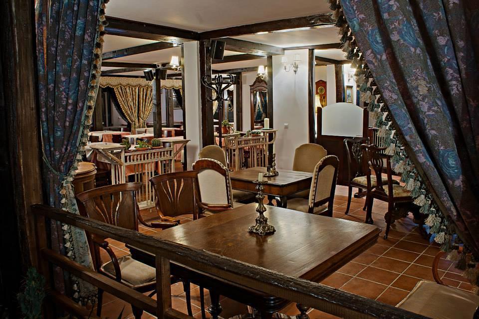 Pensiune-Restaurant Tara Luanei 萨拉他蒙蒂鲁 外观 照片